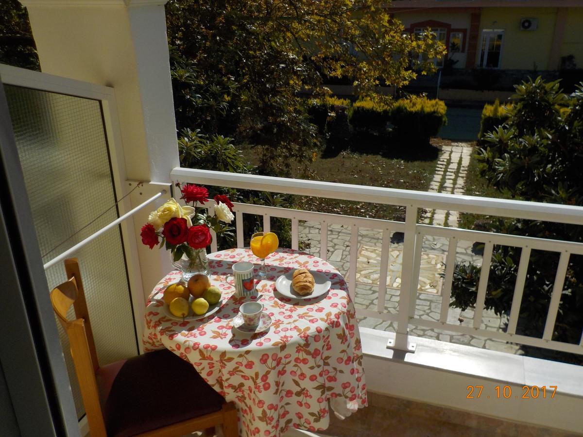 Estelle Hotel 게라크니 외부 사진